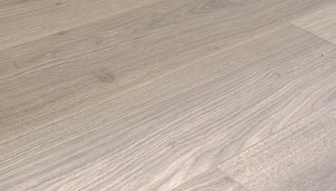 Specialist retail & showroom engineered wood floor fitting in London | Engineered Floor Fitters